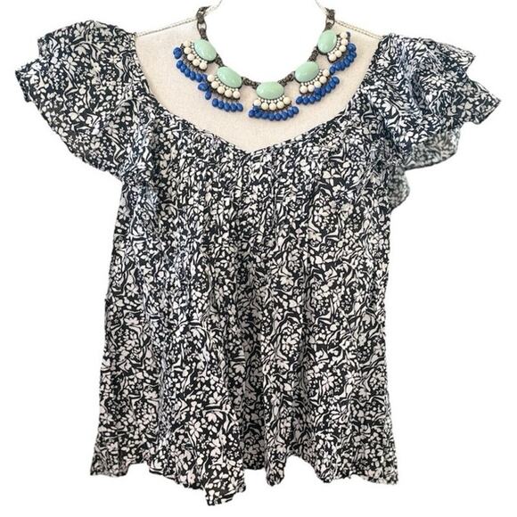 Universal Thread Black White Floral Ruffle Blouse Large - Picture 1 of 5